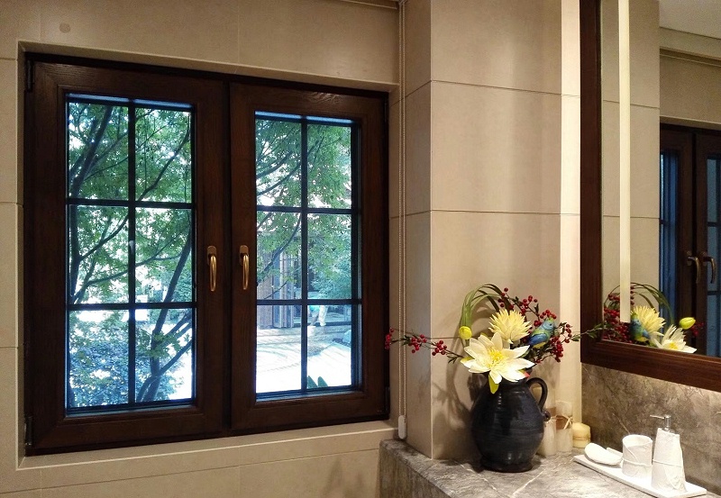 隔音鋁包木門窗