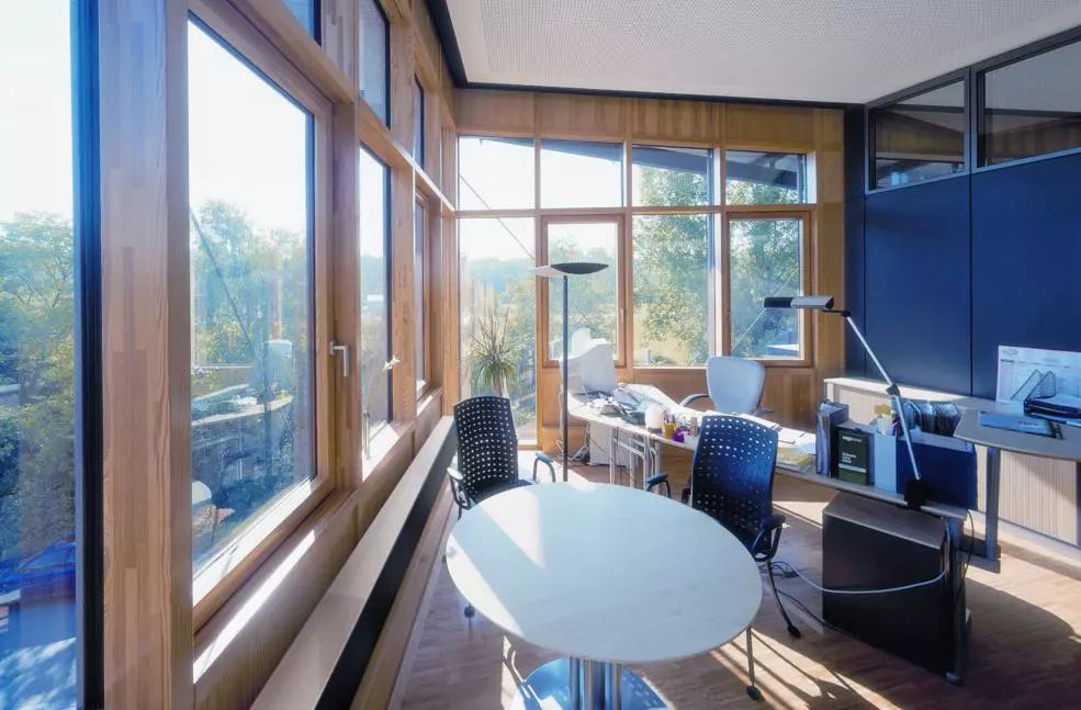 鋁包木窗實(shí)拍