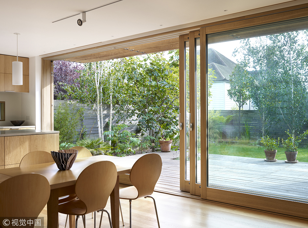 陽(yáng)臺(tái)鋁包木提升推拉門展示