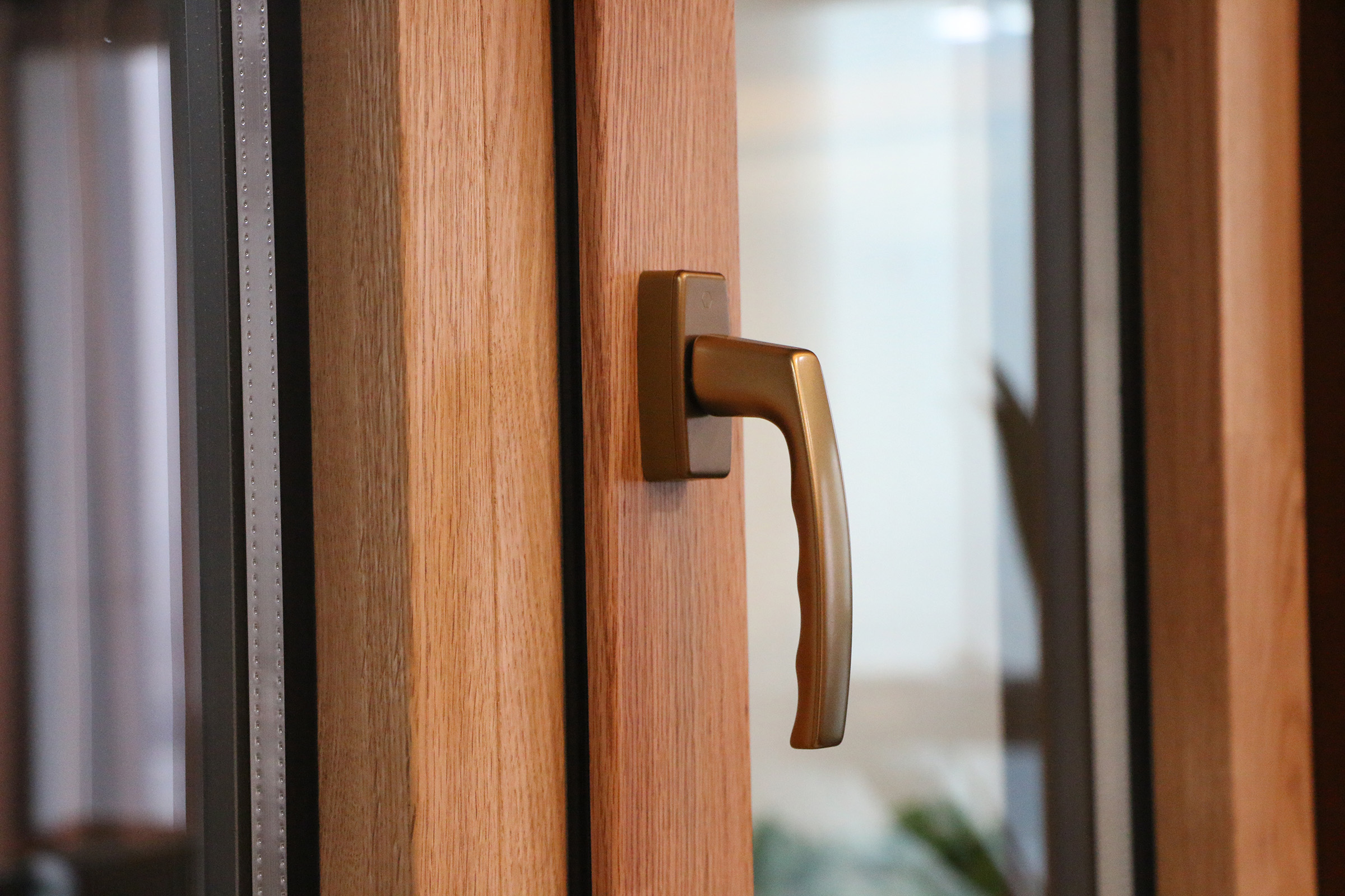 鋁包木門窗細節(jié)拍攝