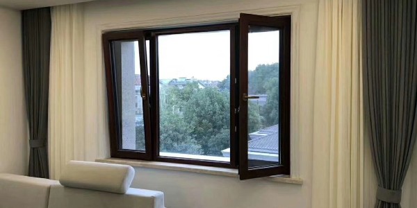 不一樣的定制鋁包木門窗，度過不一樣的溫暖冬天