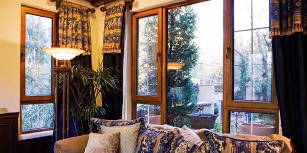 鋁包木門窗價格怎么樣？價格公道性能好